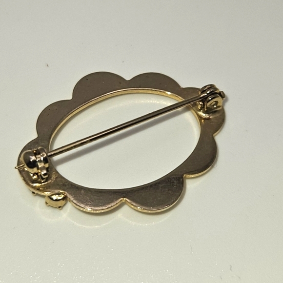 ๐ข3/$19๐ข Yellow Gold Minimalist Brooch with Rhinestone Accents Vintage - Picture 4 of 6